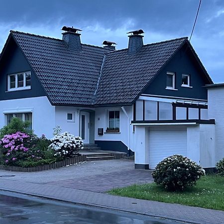 Modern Und Rustikal Mit Kamin Ferienwohnung Kohlert Bad Berleburg Dış mekan fotoğraf